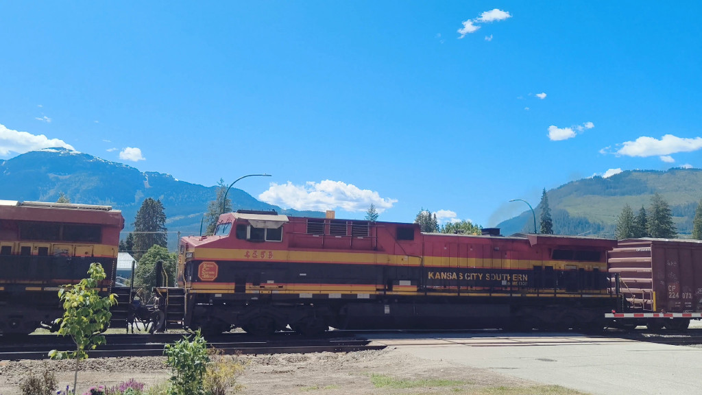 KCSM 4558